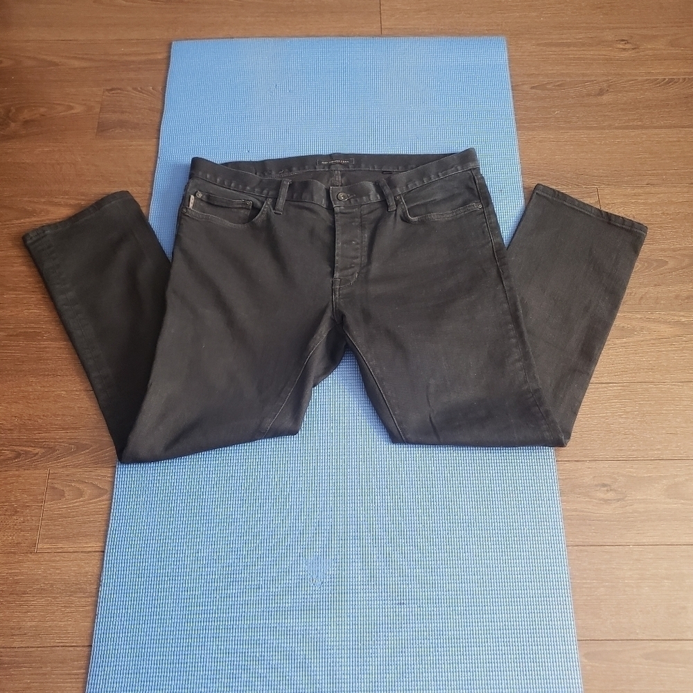 Guess Los Angeles 1981 Slim Straight Jeans